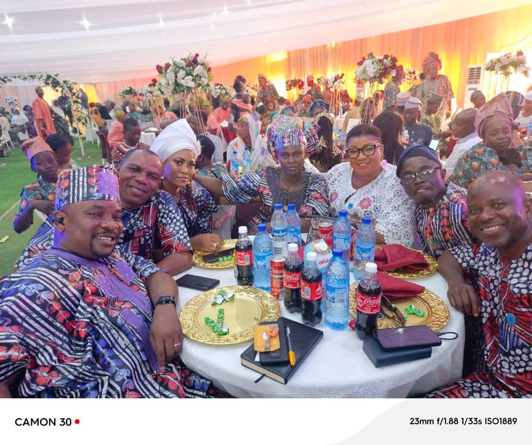 SOHSOSA 96 Set members at a project or reunion